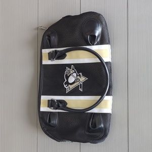 NWOT Pittsburgh Penguins NHL Womens Black & Gold Shoulder Handbag Purse Tote Bag